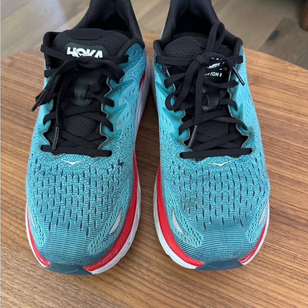 Men’s Hoka Clifton 8 sneakers size 10.5